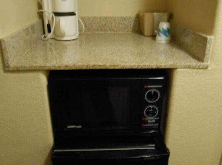 מוטל Wintergarden Inn