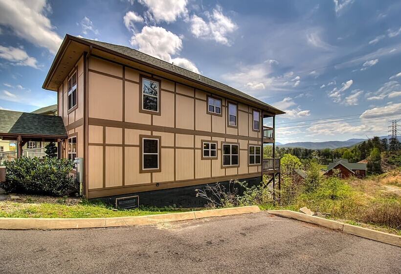 Bear Cove Falls #4133