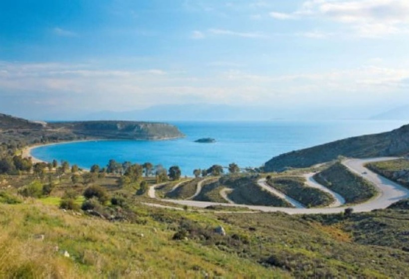 تختخواب و صبحانه Kanathos Pigi