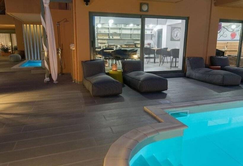 צימר Kanathos Pigi