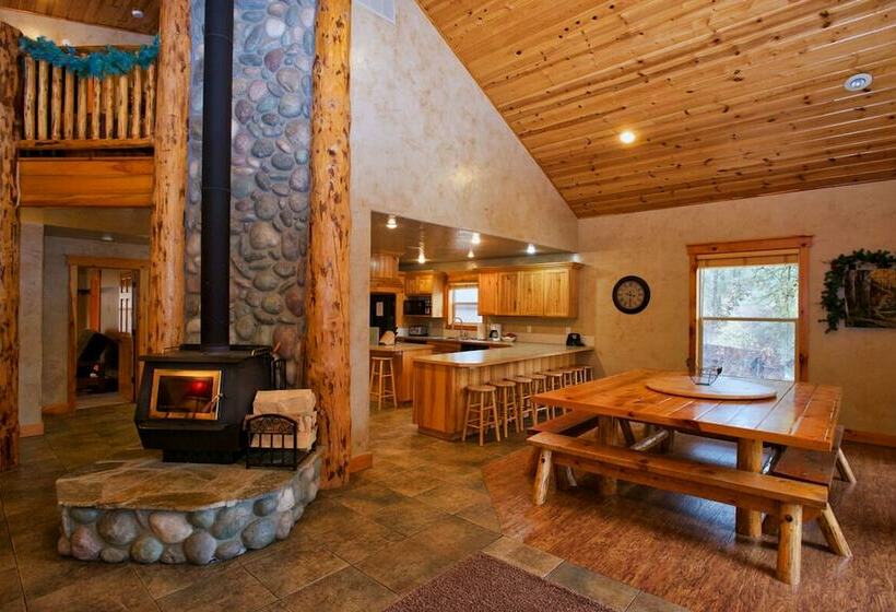 Cascade Multifamily Cabin By Casago Mccall  Donerightmanagement