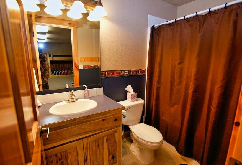 Cascade Multifamily Cabin By Casago Mccall  Donerightmanagement