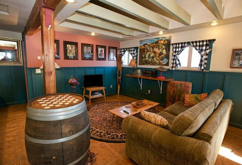 Cottage Inn By Casago Mccall  Donerightmanagement