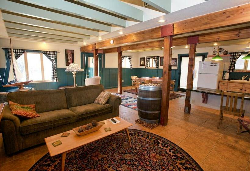 Cottage Inn By Casago Mccall  Donerightmanagement