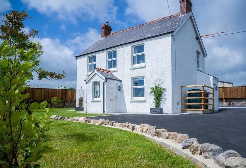 Elidyr Cottage   3 Bed Cottage   Amroth