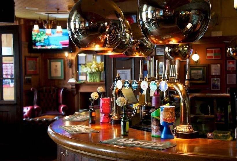 簡易ホテル Tenby House