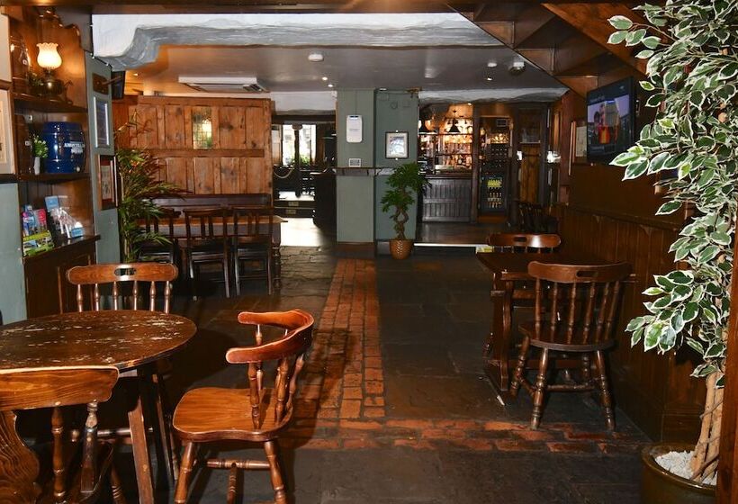 簡易ホテル Tenby House