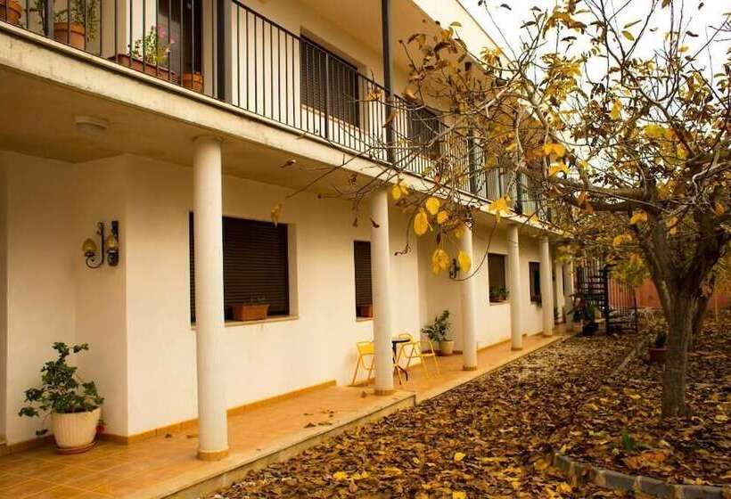 בית מלון כפרי Bon Lloc