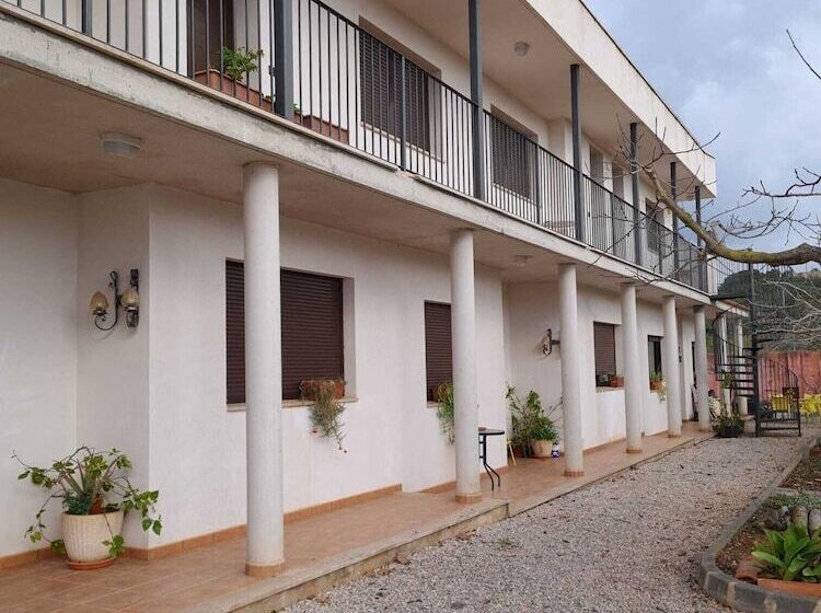 בית מלון כפרי Bon Lloc