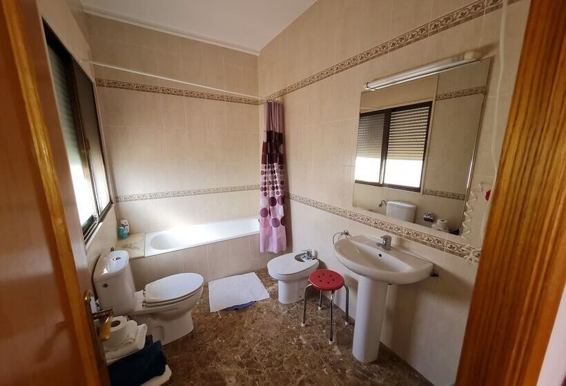 בית מלון כפרי Bon Lloc