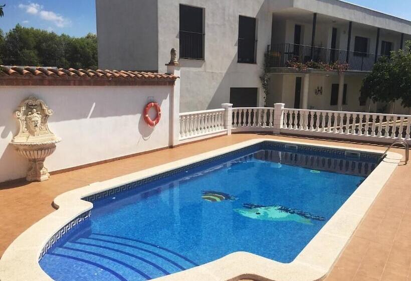 בית מלון כפרי Bon Lloc