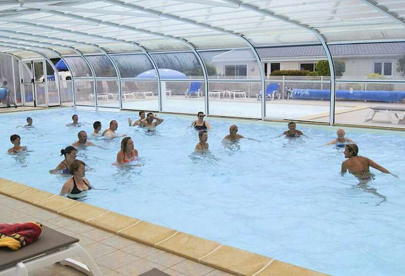 ホテル Domaine Résidentiel De Plein Air Odalys Kerleyou