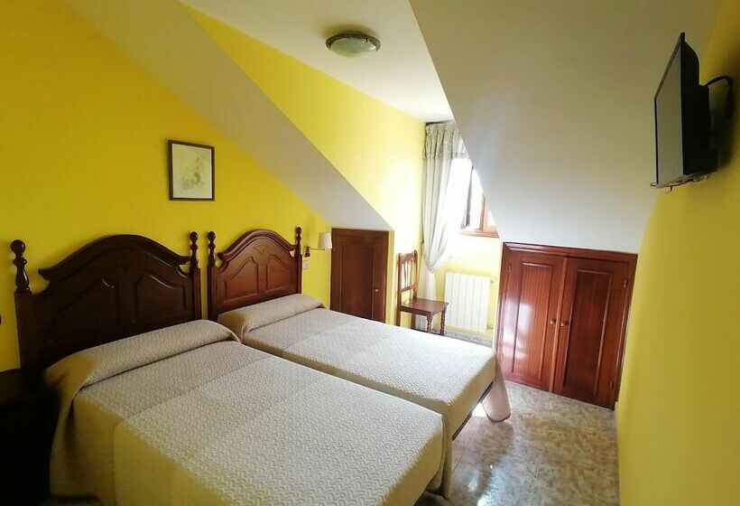 فندق Las Palmeras