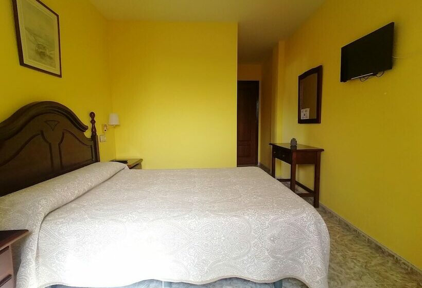 فندق Las Palmeras