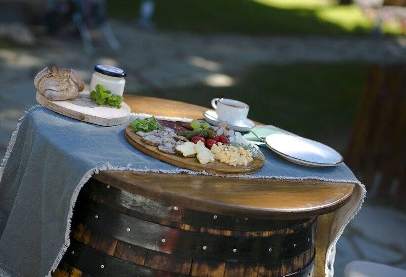 Отель B&b Plitvice Holiday Lodge