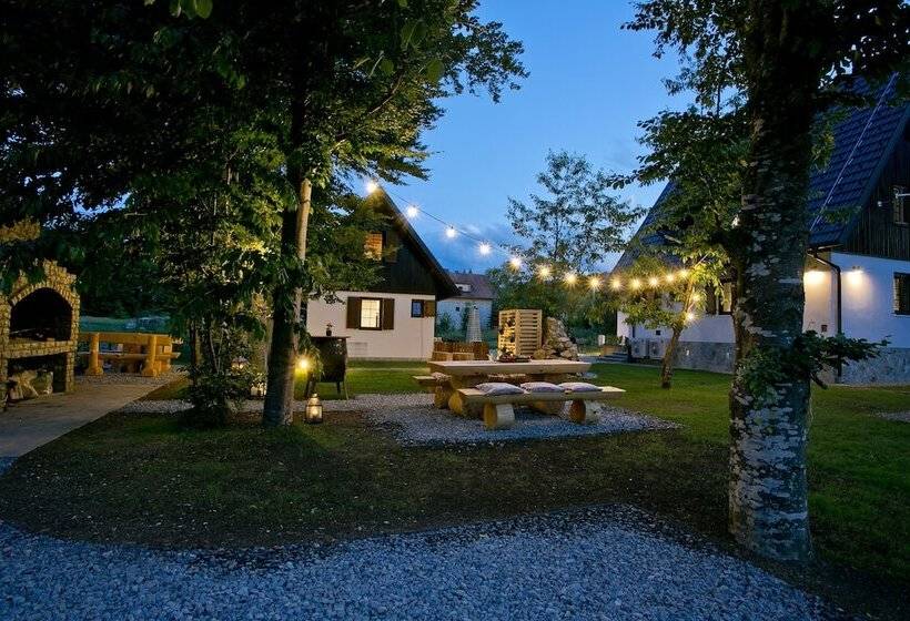 Отель B&b Plitvice Holiday Lodge