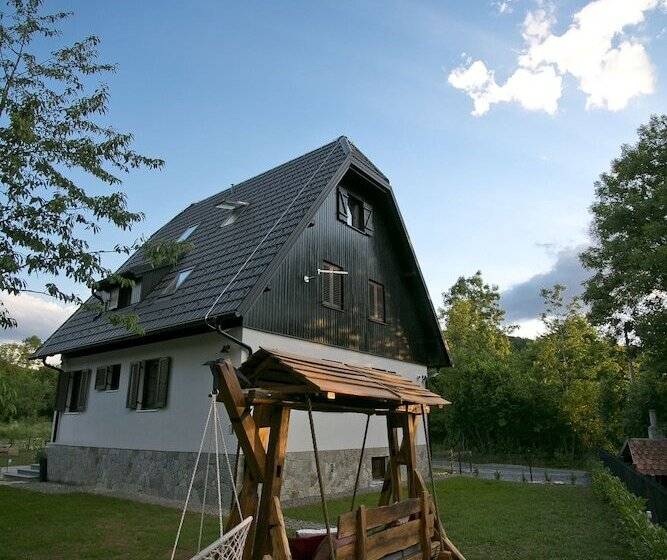 Отель B&b Plitvice Holiday Lodge