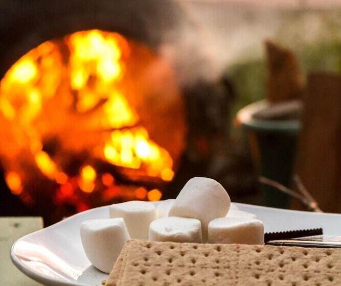 בית מלון כפרי Tammah   Yellowstone   Glamping