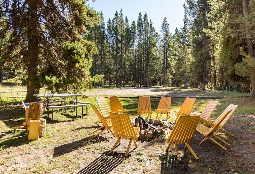 בית מלון כפרי Tammah   Yellowstone   Glamping