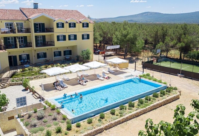 בית מלון כפרי Unique Pool View Room With Breakfast Included