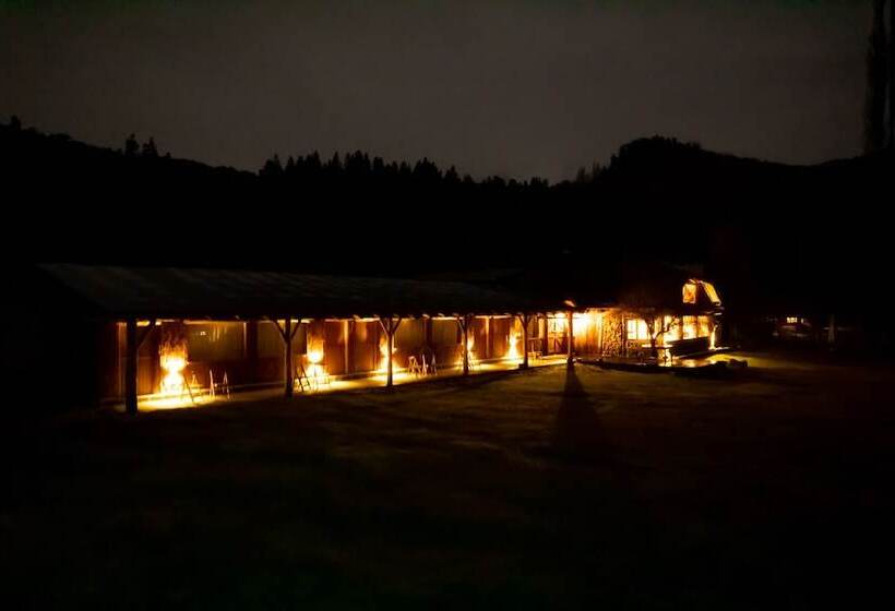 בית מלון כפרי Valle Del Carrileufu