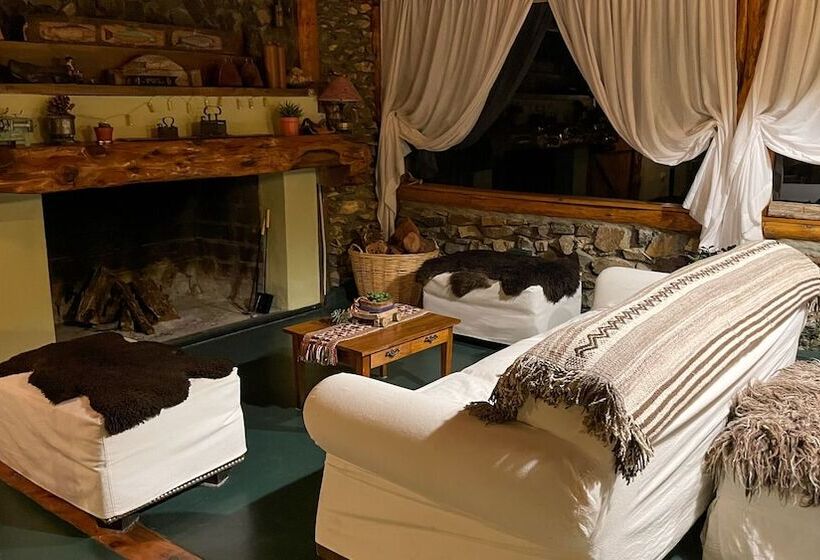 בית מלון כפרי Valle Del Carrileufu