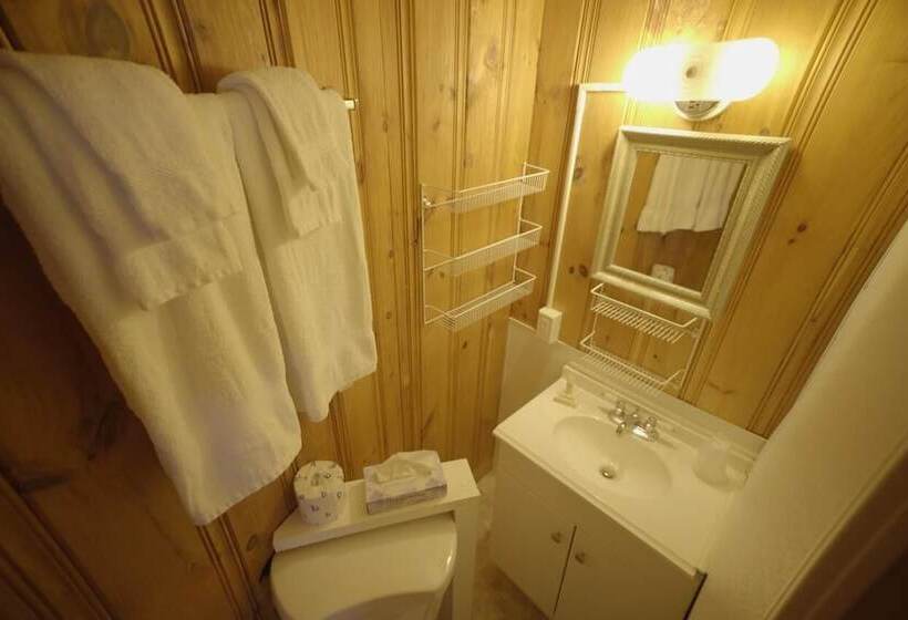 汽车旅馆  Betty Doon Motor