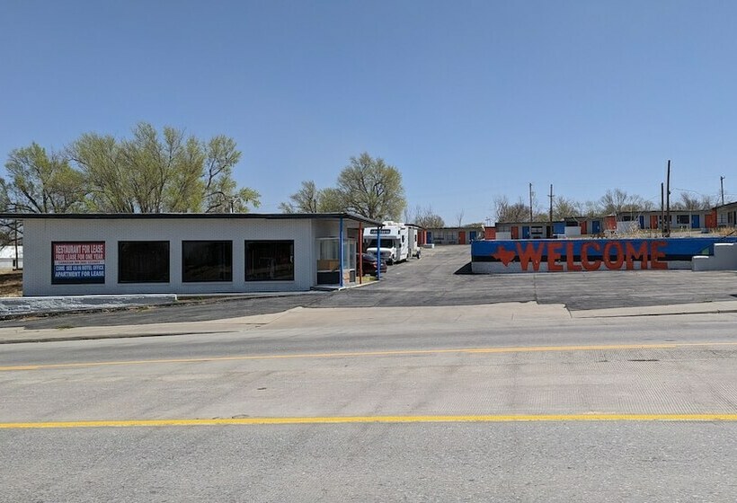 מוטל Canadian Inn