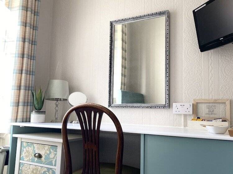 פנסיון The Wadham