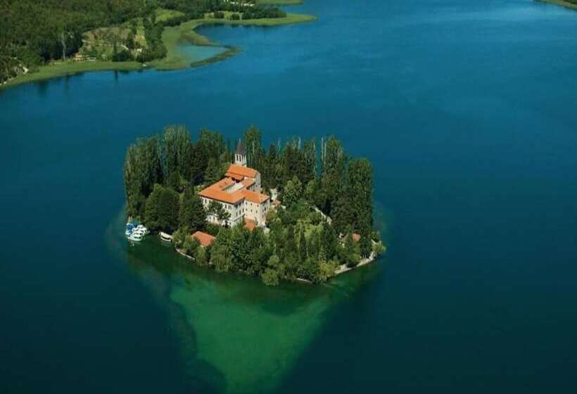 פנסיון Unique Park View Room With Breakfast Included