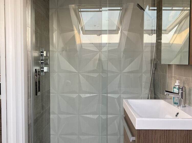 بنسيون Uno   St Ives