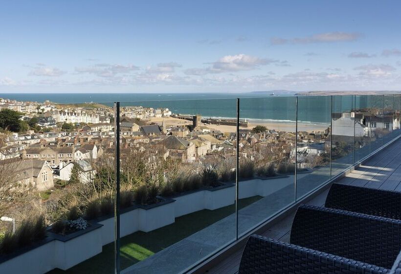 بنسيون Uno   St Ives