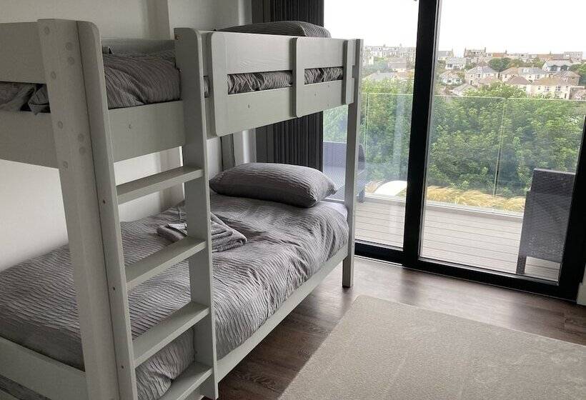 بنسيون Uno   St Ives