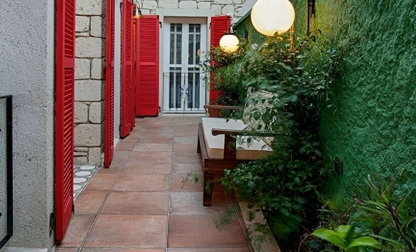 Petite Boutique Apart