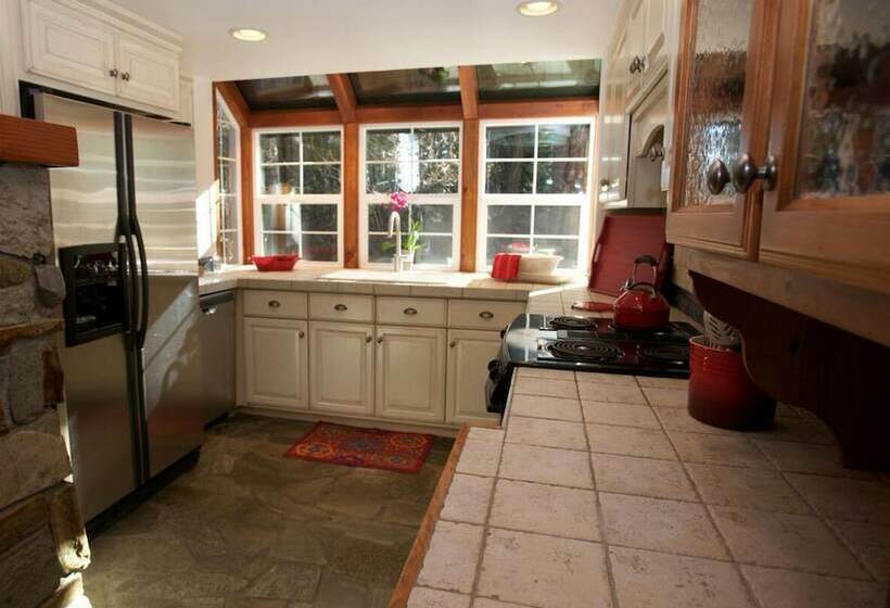 Rocky Shore Escape By Casago Mccall  Donerightmanagement