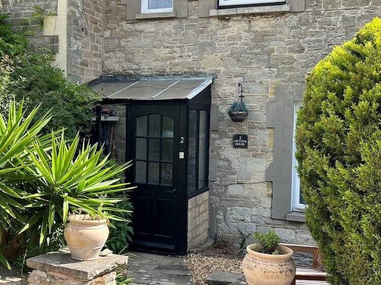 Stone Cottages With Garden And Parking