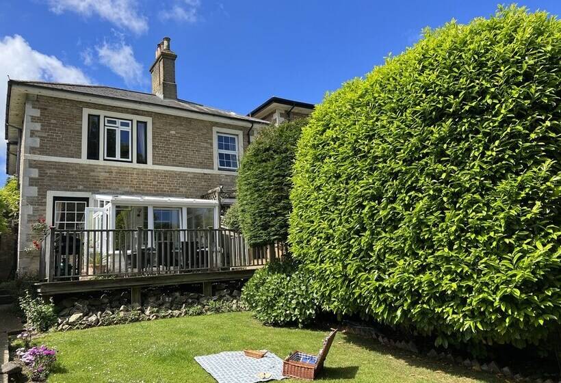 Stone Cottages With Garden And Parking