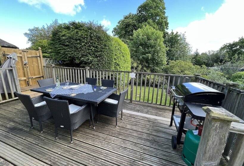Stone Cottages With Garden And Parking