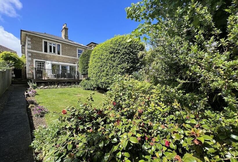 Stone Cottages With Garden And Parking