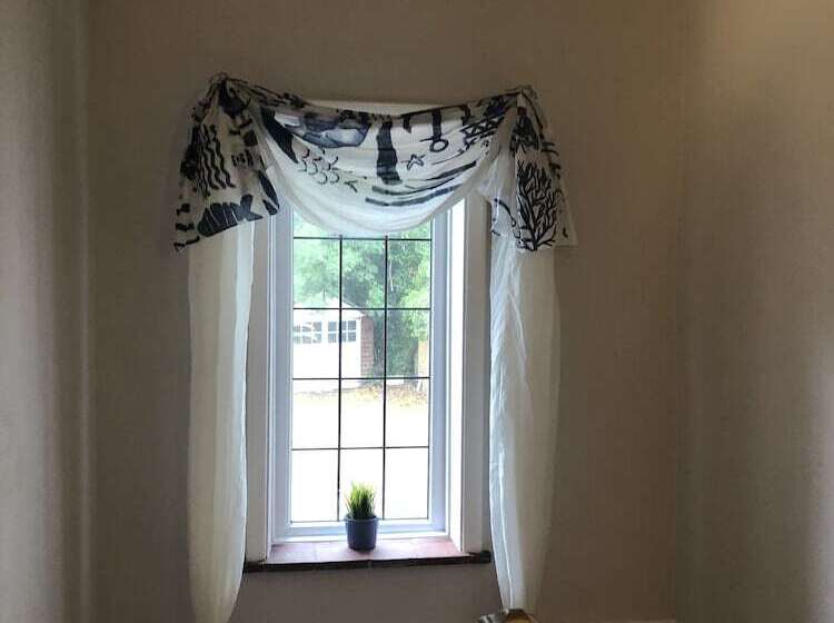 Stone Cottages With Garden And Parking