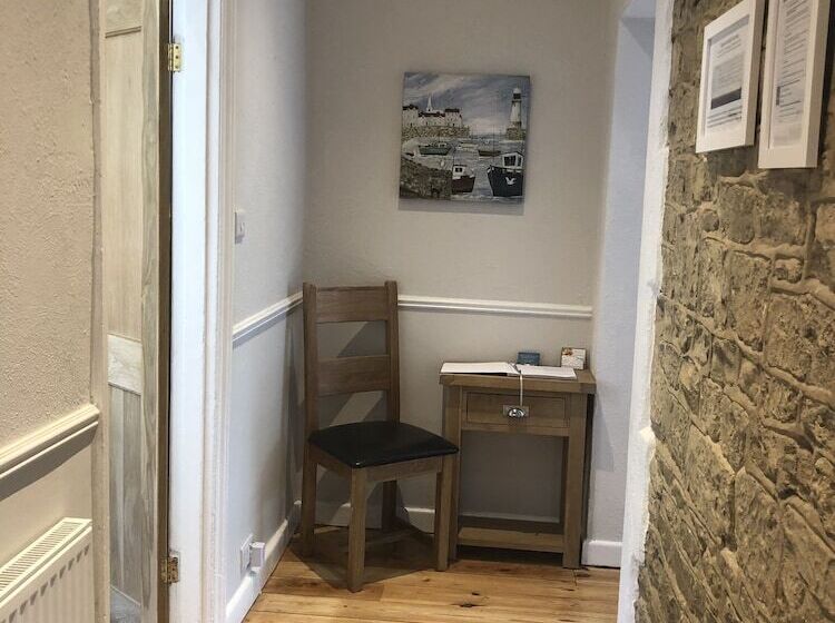 Stone Cottages With Garden And Parking