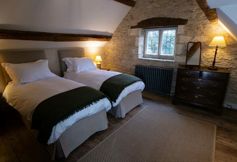 The Cotswolds Coach House