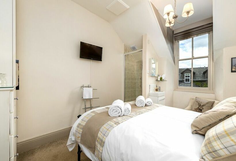 مبيت وإفطار 2 Cambridge Villas