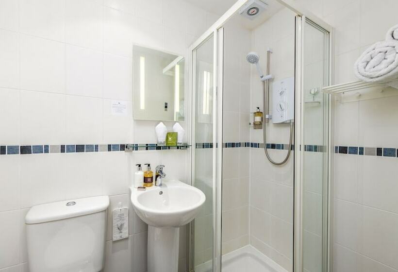 مبيت وإفطار 2 Cambridge Villas