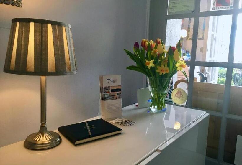 مبيت وإفطار 2 Cambridge Villas