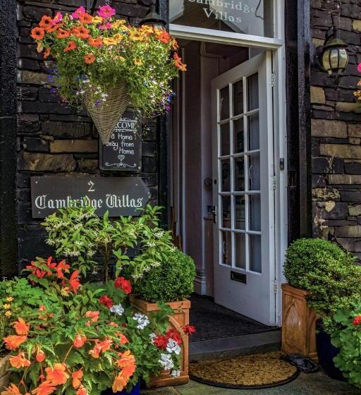 مبيت وإفطار 2 Cambridge Villas