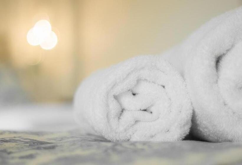 مبيت وإفطار 2 Cambridge Villas