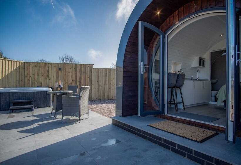 Bracken Burrows   1 Bed Pod   New Hedges