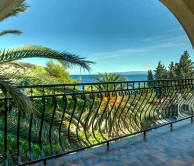 فندق Excellent Double Bed Room With Balcony And Sea View