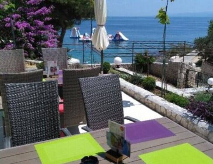 בית מלון כפרי Private Double Bed Room With Balcony And Sea View